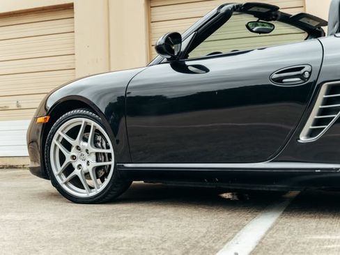 Used 2011 Porsche Boxster RWD image 23