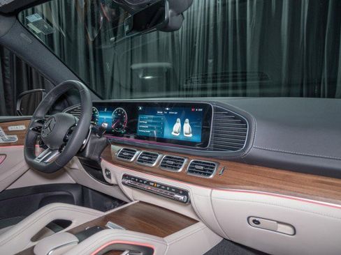 New 2026 Mercedes-Benz GLE 53 AMG 4MATIC image 15