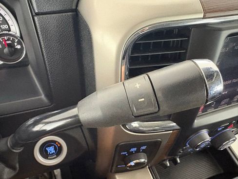 Used 2015 RAM 3500 Laramie AWD/4WD image 23