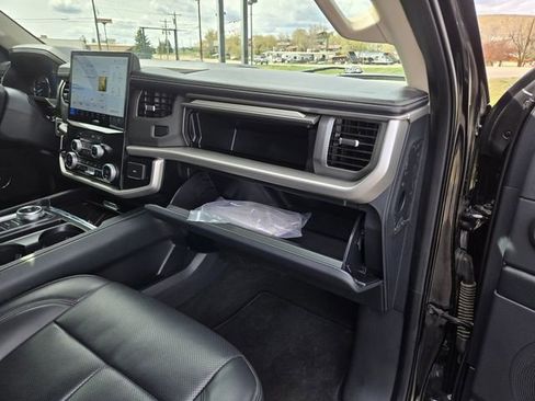 Used 2024 Ford Expedition Max XLT AWD/4WD image 21