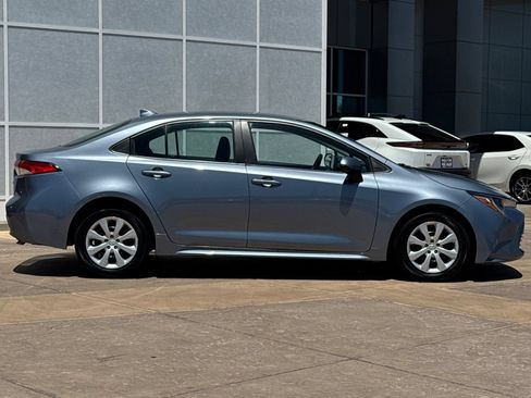 Used 2023 Toyota Corolla LE FWD image 3