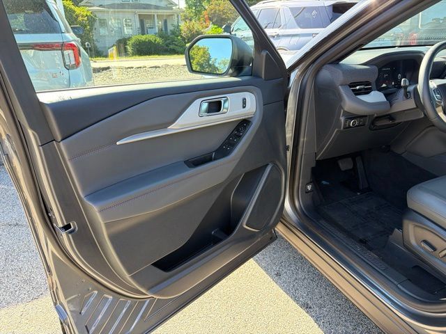 New 2027 Ford Explorer Active w/ Active Comfort Package AWD/4WD image 10