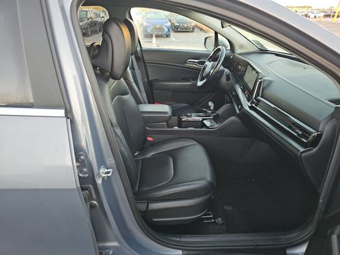 Used 2023 Kia Sportage EX FWD image 11