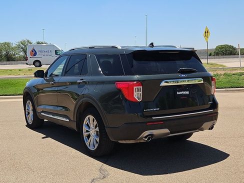 Used 2022 Ford Explorer Limited w/ Equipment Group 301A AWD/4WD image 8