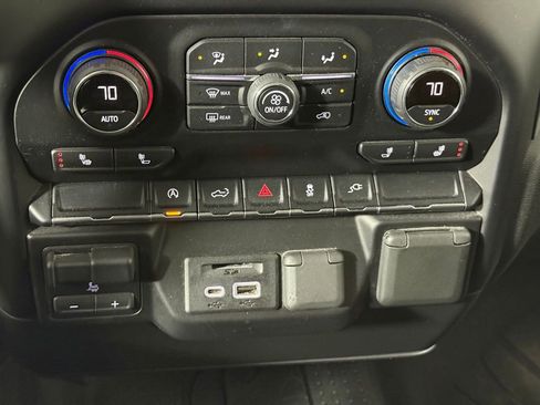 Used 2020 Chevrolet Silverado 1500 LT w/ All-Star Edition AWD/4WD image 16