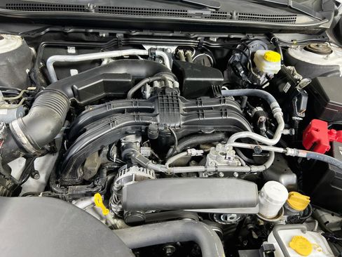 Used 2024 Subaru Outback Premium AWD/4WD image 30