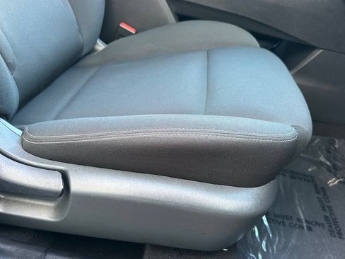Used 2023 Nissan Rogue S FWD image 23
