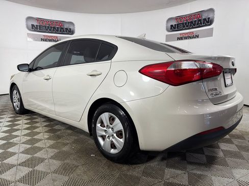 Used 2015 Kia Forte LX FWD image 5