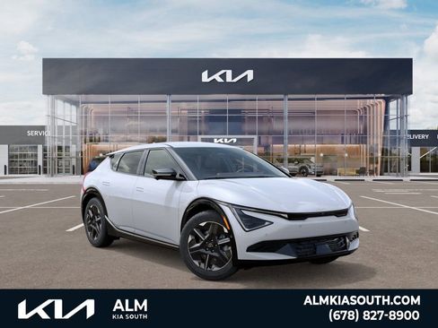 New 2026 Kia EV6 Wind RWD image 8