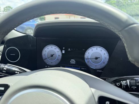 Used 2025 Hyundai Elantra SEL FWD image 30
