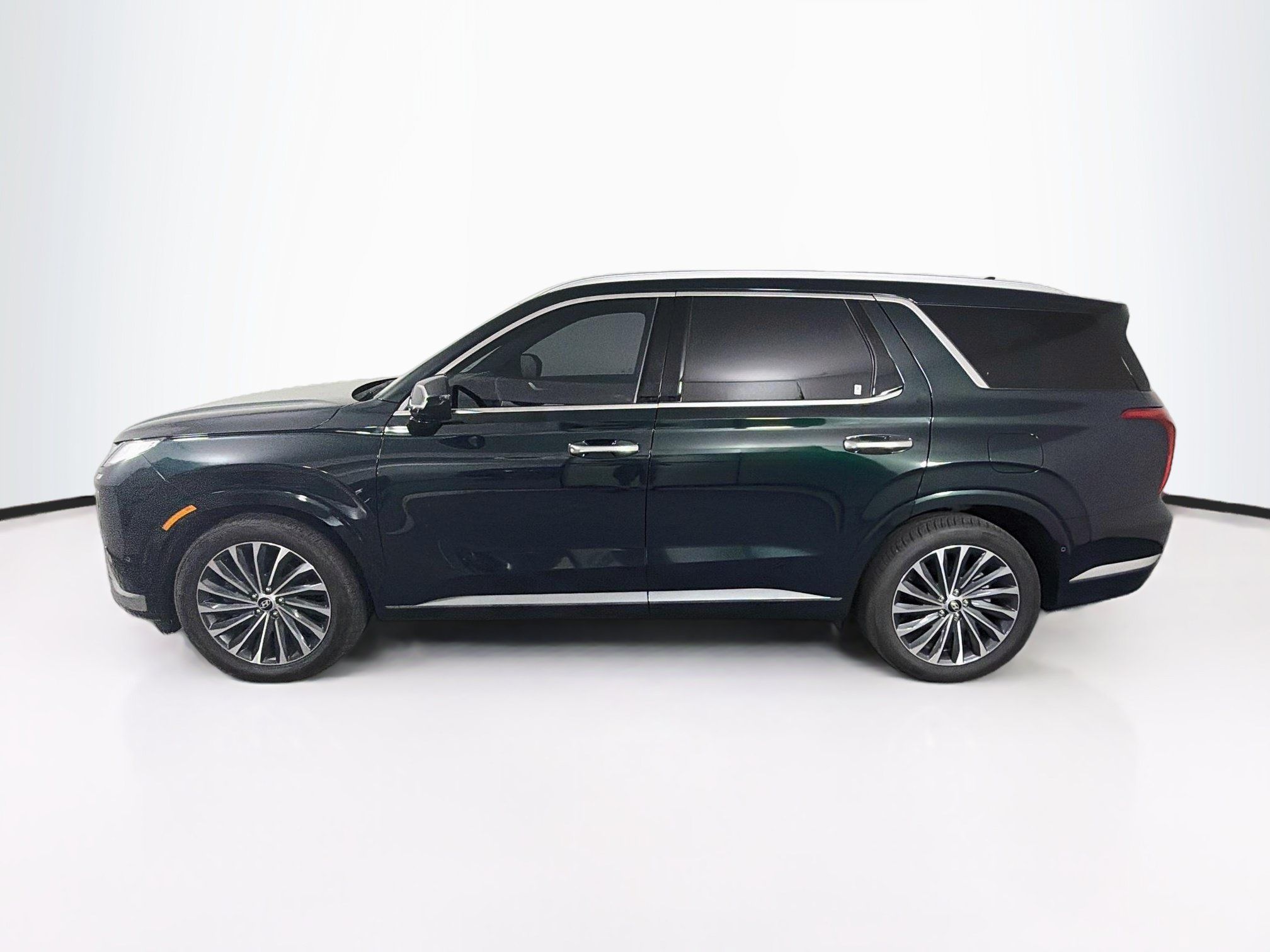 Used 2023 Hyundai Palisade Calligraphy w/ Cargo Package FWD image 4