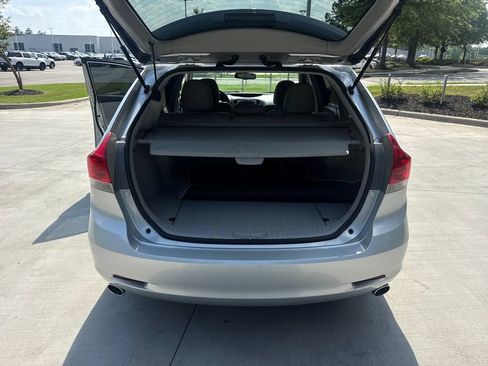Used 2011 Toyota Venza AWD w/ Premium Pkg #2 image 32