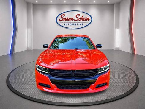Used 2021 Dodge Charger SXT w/ Blacktop Package RWD image 2