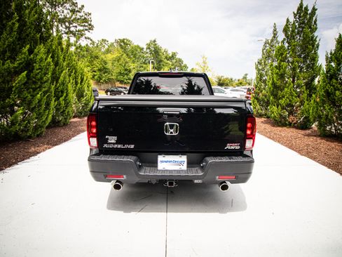 Certified 2023 Honda Ridgeline Sport image 9