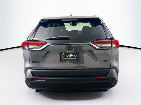 Used 2024 Toyota RAV4 LE image 7