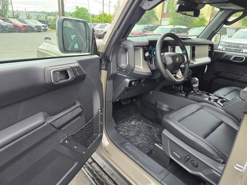 New 2026 Ford Bronco Outer Banks AWD/4WD image 17