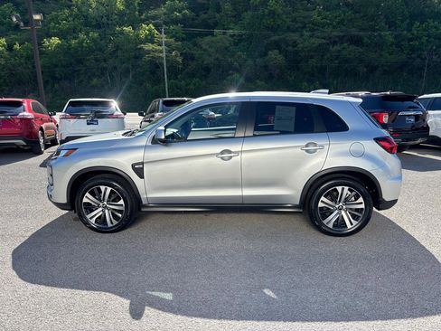 Used 2025 Mitsubishi Outlander Sport ES AWD/4WD image 2