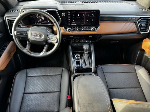 Used 2023 GMC Canyon AT4 w/ AT4 Premium Package AWD/4WD image 13