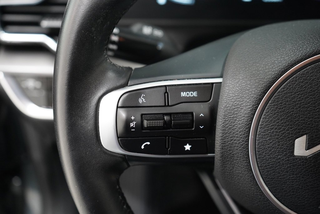 Used 2023 Kia Sportage EX FWD image 22