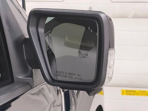 Used 2025 Ford F150 Lariat AWD/4WD image 10