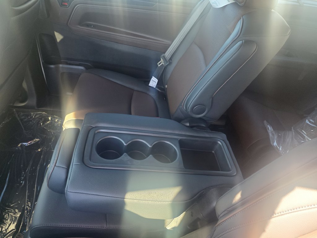 New 2027 Honda Odyssey Elite image 12