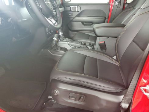 New 2025 Jeep Wrangler Sahara image 11