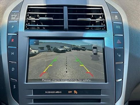 Used 2019 Lincoln MKZ Reserve FWD image 29