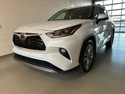 Used 2022 Toyota Highlander Platinum