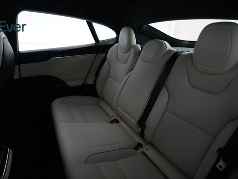Used 2022 Tesla Model S Plaid image 24
