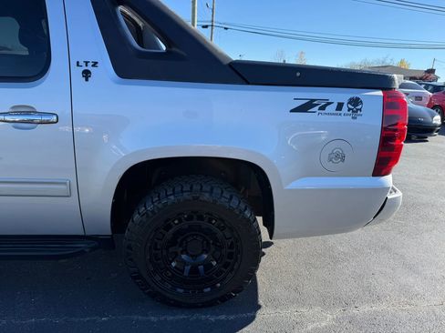 Used 2012 Chevrolet Avalanche LT w/ All-Star Edition image 43