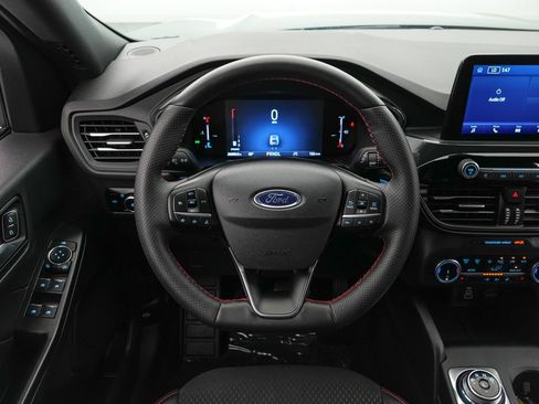 Certified 2025 Ford Escape ST-Line Select AWD/4WD image 13