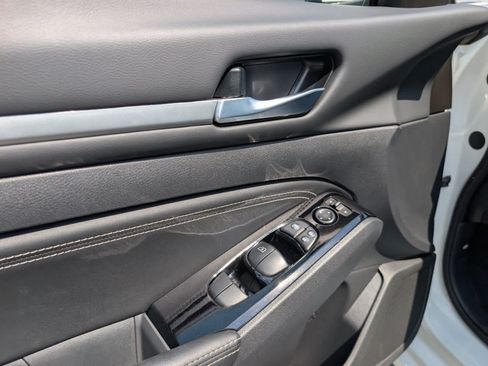 Used 2023 Nissan Altima 2.5 SV w/ SV Premium Package FWD image 20