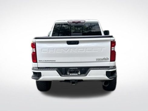 Used 2020 Chevrolet Silverado 2500 High Country w/ Z71 Off-Road Package AWD/4WD image 8
