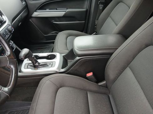 Used 2018 Chevrolet Colorado LT w/ LT Convenience Package AWD/4WD image 18