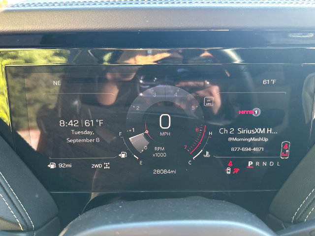 Used 2025 GMC Yukon Elevation w/ Elevation Premium Package AWD/4WD image 29