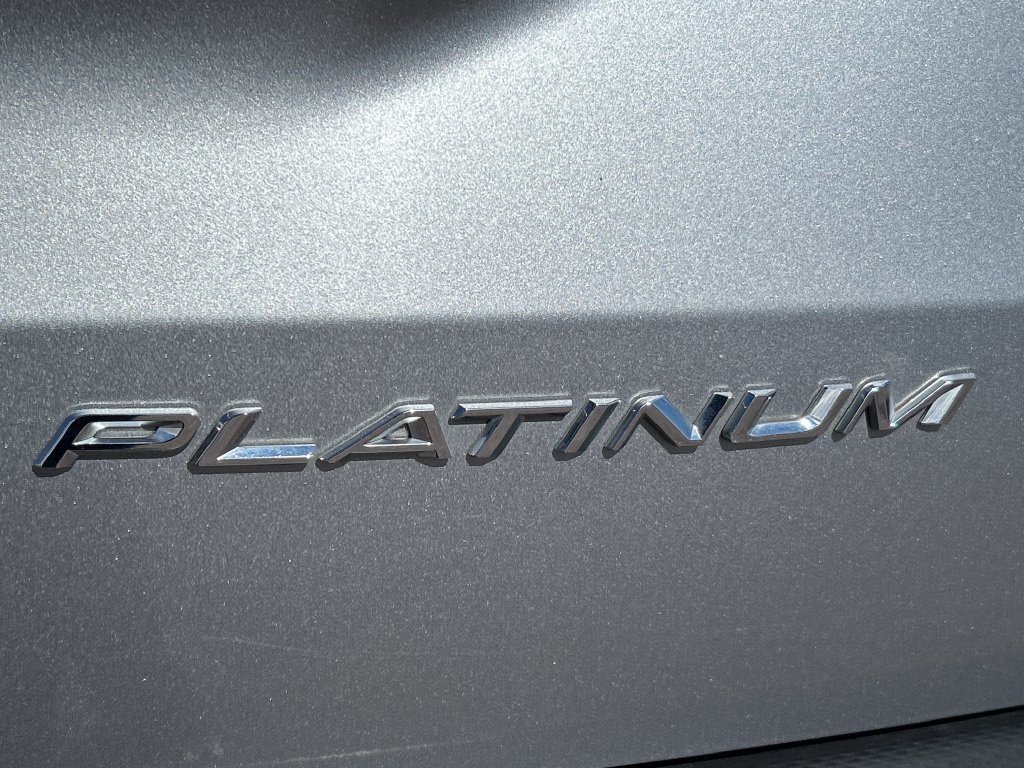 Used 2024 Ford Escape Platinum AWD/4WD image 24
