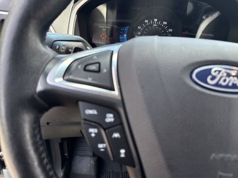 Used 2019 Ford Edge SEL w/ Equipment Group 201A AWD/4WD image 24