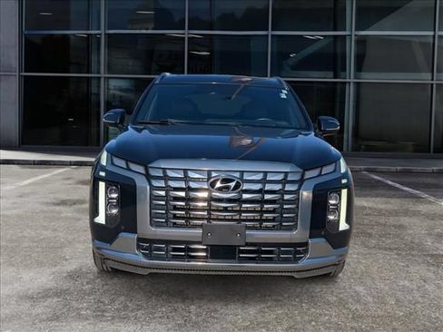 Used 2024 Hyundai Palisade Calligraphy FWD image 4