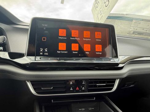 New 2026 Volkswagen Atlas Peak Edition image 17