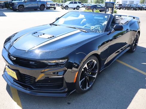 Used 2023 Chevrolet Camaro SS RWD image 3