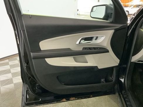 Used 2012 Chevrolet Equinox LS FWD image 17