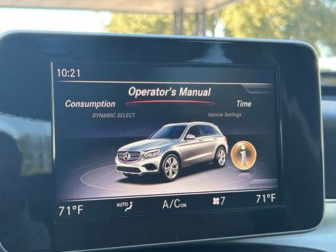Used 2019 Mercedes-Benz GLC 300 4MATIC image 16