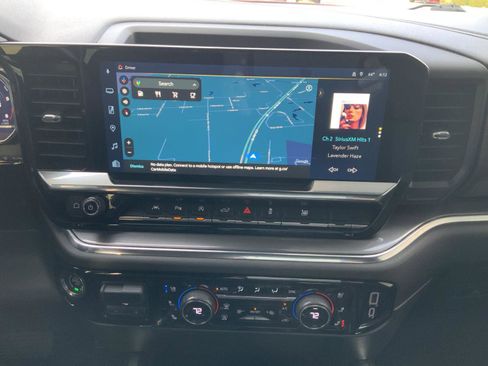 Used 2023 Chevrolet Silverado 1500 High Country image 40