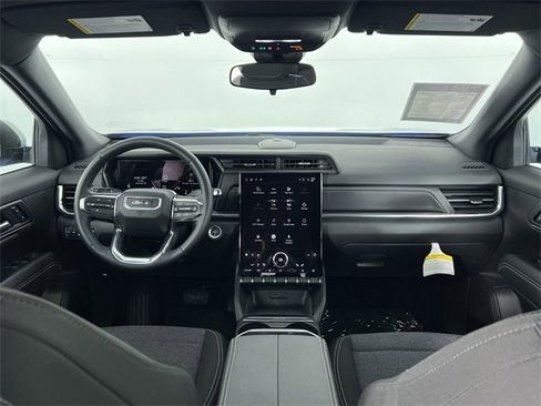 Used 2025 GMC Terrain Elevation image 21