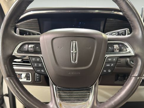 Used 2023 Lincoln Navigator L Black Label AWD/4WD image 12