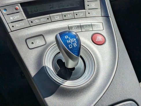 Used 2015 Toyota Prius Four image 26