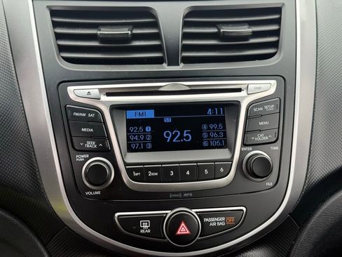 Used 2016 Hyundai Accent SE image 17