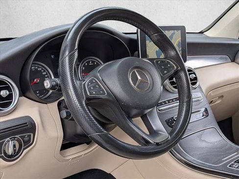 Used 2016 Mercedes-Benz GLC 300 4MATIC image 9