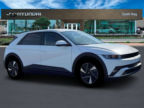 New 2026 Hyundai Ioniq 5 SEL RWD image 10