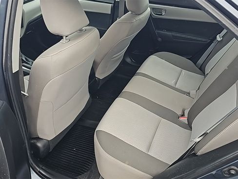 Used 2018 Toyota Corolla LE image 26